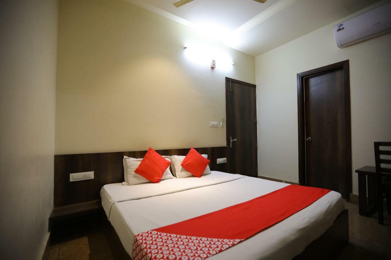 Oyo 40791 Hotel Hot N Fast Suratgarh Zewnętrze zdjęcie
