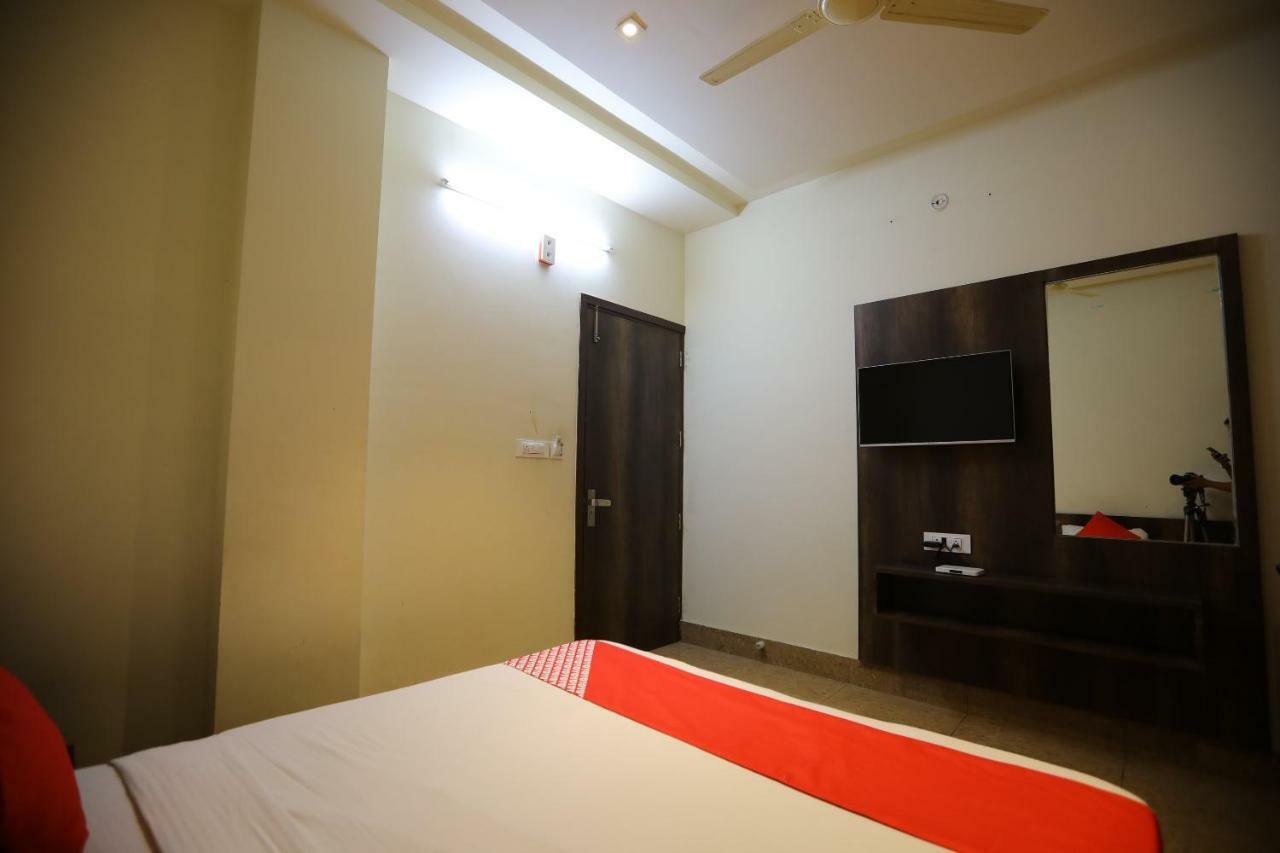 Oyo 40791 Hotel Hot N Fast Suratgarh Zewnętrze zdjęcie